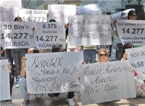 Yüzlerce öğretmen MEB'ye dava açtı