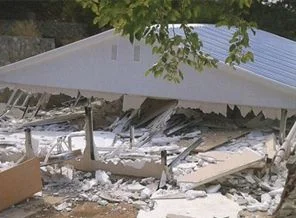 Zabıta, Kınalıada'daki 20 yataklı prefabrike yapıyı yıktı