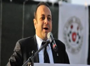 Zalimlerin kabusu oluyoruz