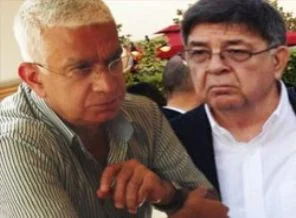 Zaman'da Şahin Alpay'a demokrasi dersi veren yazı