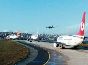 180 Boeing için 'acil' kodlu uyarı
