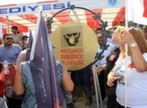 30 Ağustos töreninde çelenk gerginliği