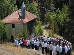 600 yıllık Asar Camii'in yolu nihayet açıldı