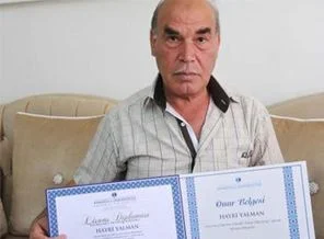 62 yaşında üniversiteden mezun oldu