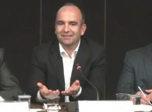 Abdülhamit Bilici AK Parti'nin yalnızlaşmasındaki 3 nedeni yazdı