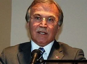 'Anayasa çalışmalarını bilinçli biçimde sabote ediyor'
