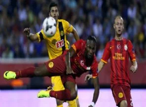 Aslan'a bir darbe daha