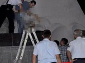 Atatürk anıtında şoke eden manzara