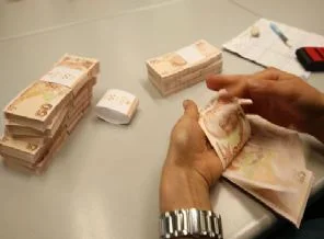Aylıklara yüzde 25 zam yapılacak