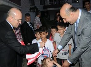 Bakan Şimşek asansörde mahsur kaldı