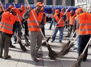 Bakanlıktan kapıcılara çöp eğitimi