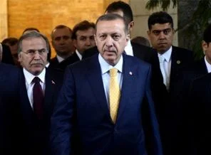 Başbakan'dan 'eş, dost, akraba getirmeyin' uyarısı