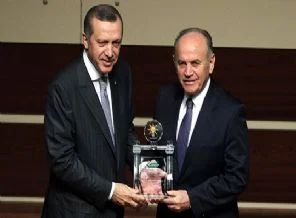 Başbakan Erdoğan'dan Topbaş'a övgü dolu sözler