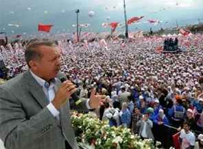 Başbakan seçime hazırlanıyor