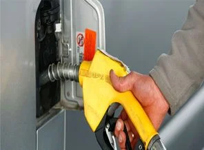 Benzine yeni bir zam daha mı gelecek?