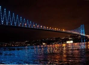 Boğaziçi Köprüsü'ne camdan seyir terası geliyor