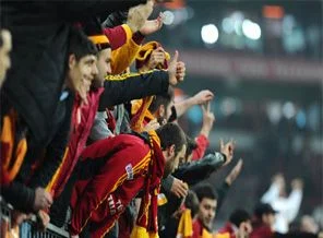 Bursaspor - Galatasaray maçı öncesi flaş karar!