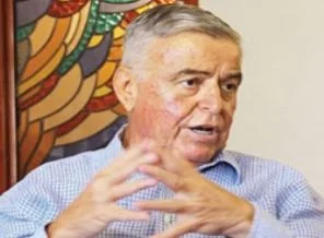 Can Paker: Cahil olan Beyaz Türkler