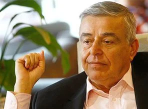 Can Paker kitabı bazılarını neden gerdi?
