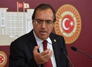 CHP'den 'türbanlı vekil' çıkışı