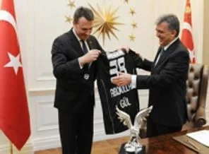 Cumhurbaşkanı Gül, Beşiktaş heyetini kabul etti