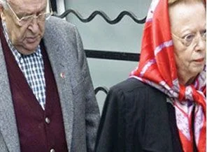 Demirel, Nazmiye hanımın mezarında ne için dua etti