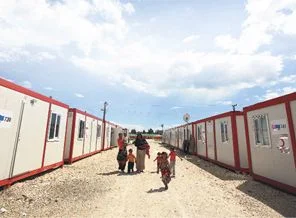 Depremzedeler açlık grevine başladı