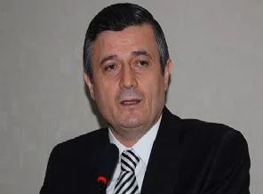 Dil öğrenen validen ilk Kürtçe Tweet