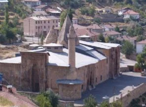 Divriği Ulu Camii'de hayran bırakan sistem