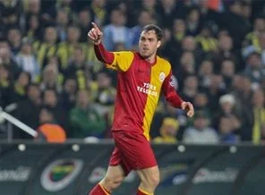 Elmander İngiltere'ye dönüyor