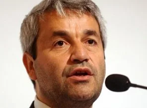Ergün: Dolar için panik yapmaya gerek yok!