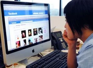 'Facebook mutsuz ediyor'