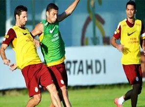 Galatasaray'a derbi öncesi müjde!