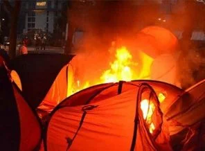 Gezi'de çadırları yakan zabıtalar görevlerine geri döndü