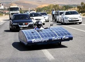 Güneş enerjili 'Battalgazi' görücüye çıktı