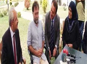 Hakan'ın annesi Kılıçdaroğlu'nu güldürdü