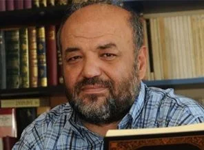 İhsan Eliaçık: Yanlış kabloları yeniden bağlıyoruz