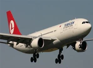 İki Türk pilot kaçırıldı