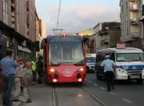 İlk yerli tramvay park engeline takıldı