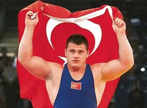 Irkçılık yaptığı için men cezası alan Kayaalp'i yakacak haber