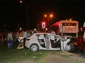 İzmir'de korkunç kaza: 2 ölü