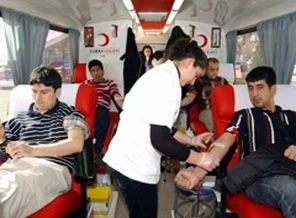 Kan bağışlayacak adam bulunamıyor