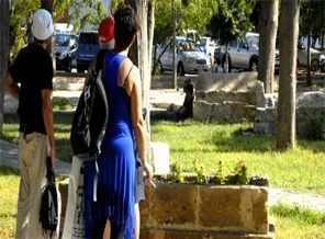 Kıbrıs'taki son Osmanlı şehitliği de yok oluyor