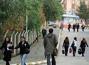 Kızlı-erkekli yurt dönemi bitti!