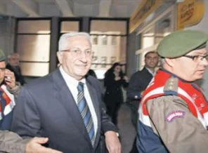 'Komutanım artık sus'