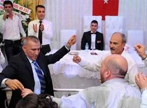 Komutanlar 'Gazi' düğününü renklendirdi