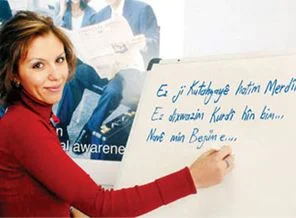 Kürtçe eğitim veren iletişim fakültesi açılıyor