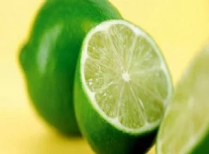 Limonlu su içmek için 8 iyi neden
