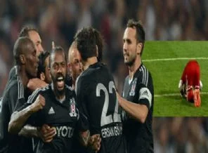 Maç sonrası şükür secdesi yaptı