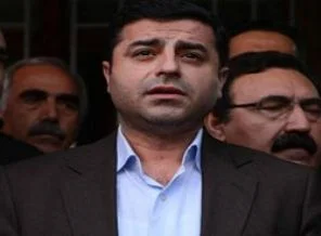 Öcalan seçim öncesi BDP'yi bitirecek